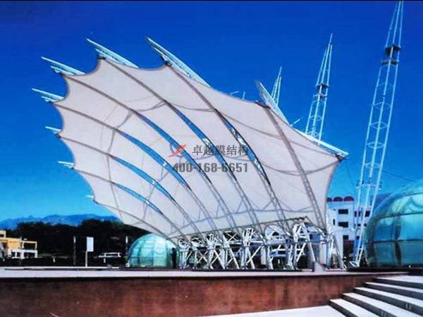 克拉瑪依<font color='red'>張拉膜結(jié)構(gòu)</font>景觀小品【案例圖片】